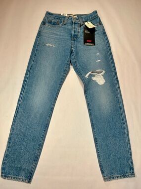 NEW Levi’s Wedgie Icon Jeans
